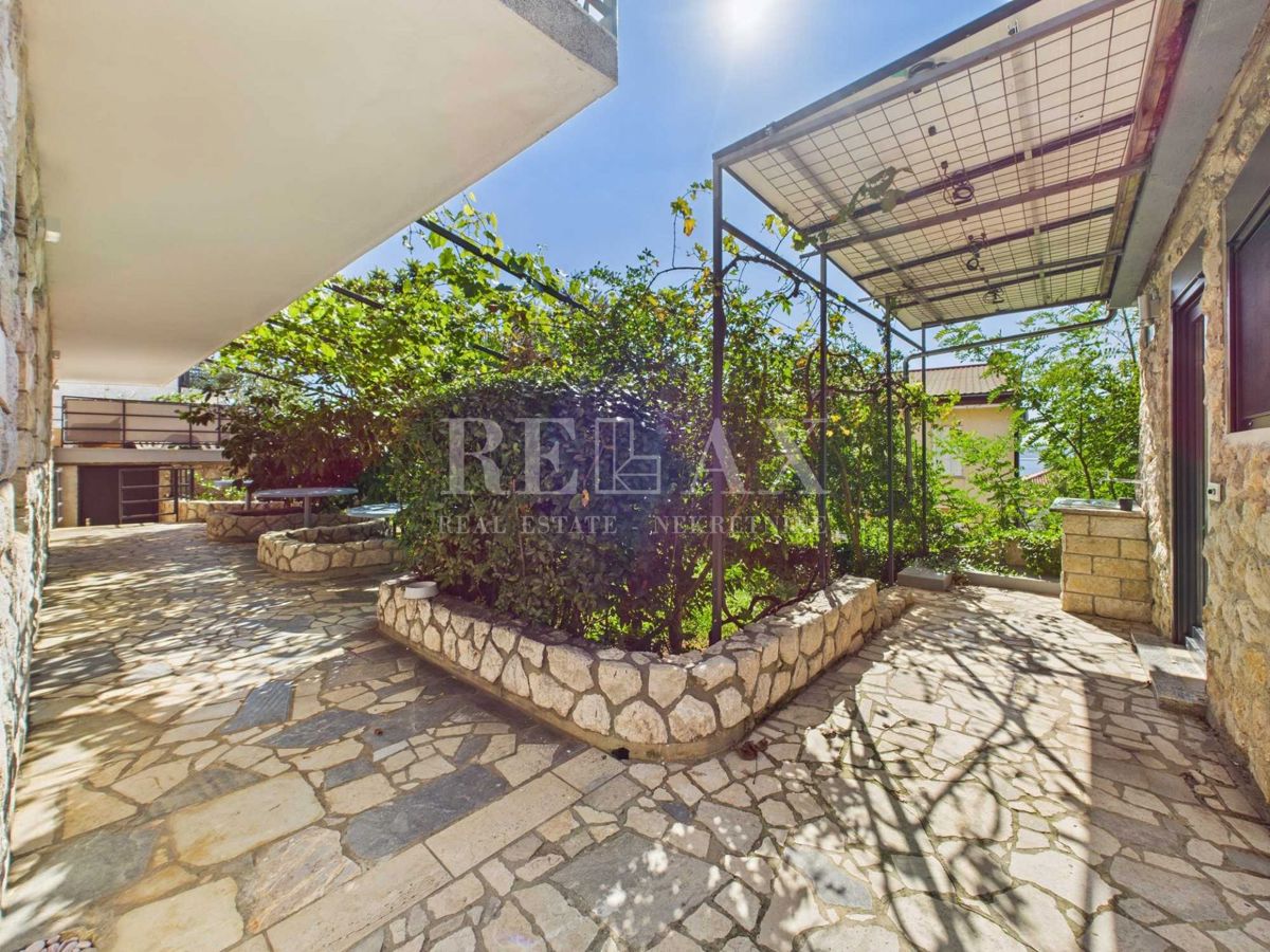 Dramalj - Stanovanjski blok, idealen za investicijo