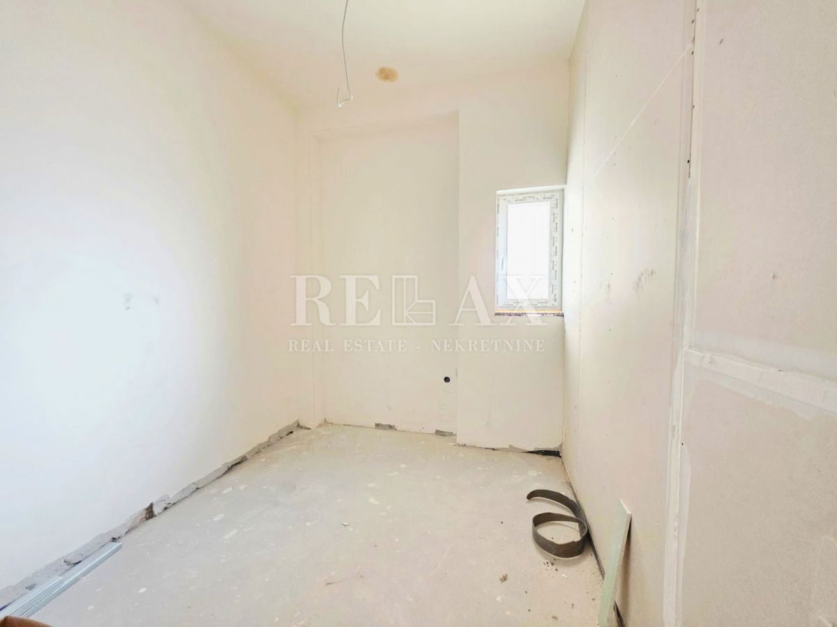 Crikvenica - enosobno stanovanje, 37,50 m2, parkirno mesto