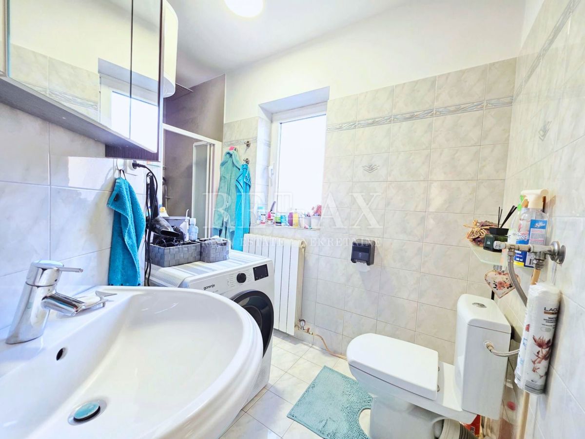 Selce - sončno stanovanje, 3 spalnice/dnevna soba, parkirišče