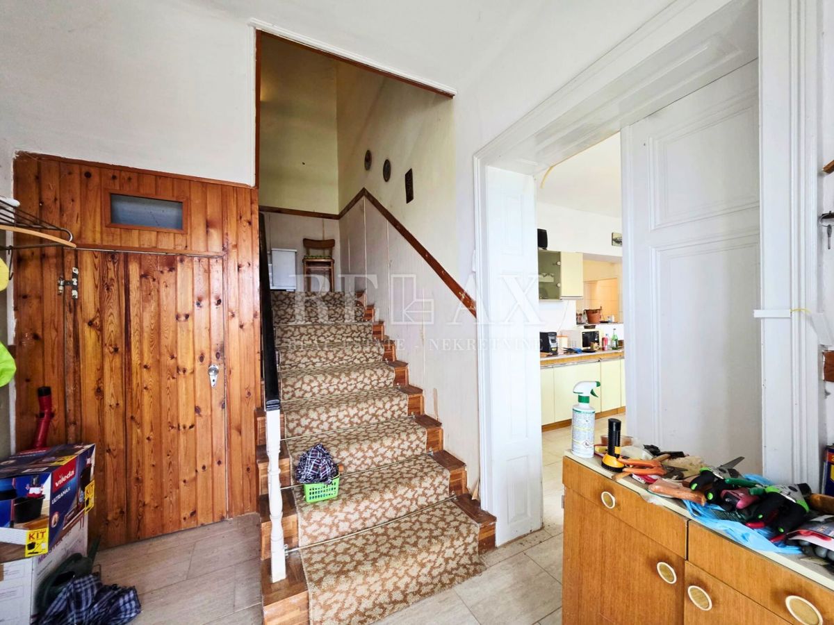 Crikvenica - hiša s panoramskim razgledom, 3782 m2 vrta