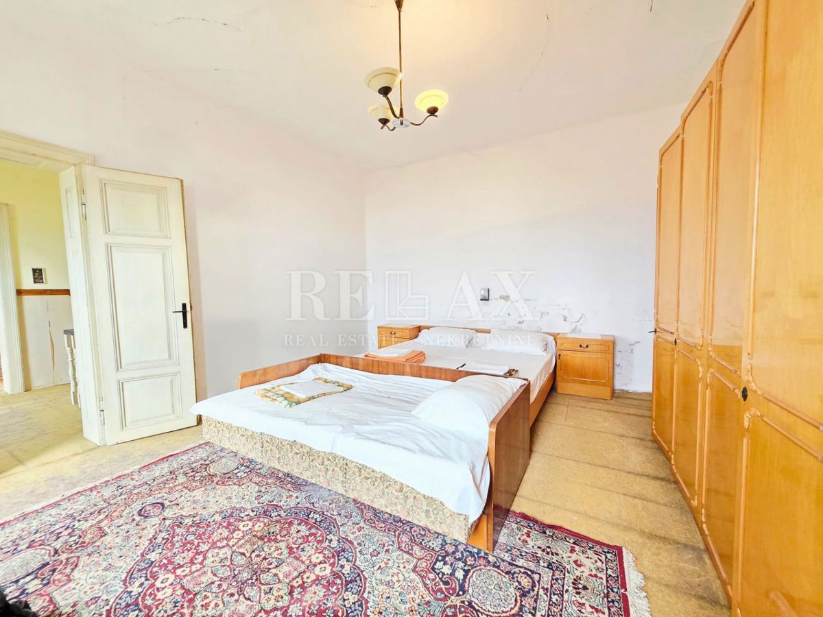 Crikvenica - hiša s panoramskim razgledom, 3782 m2 vrta