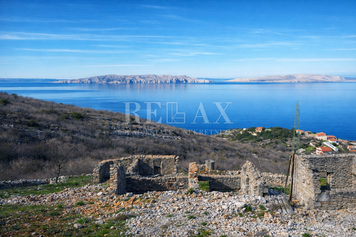 Sveti Juraj - zemljišče s panoramskim pogledom na morje