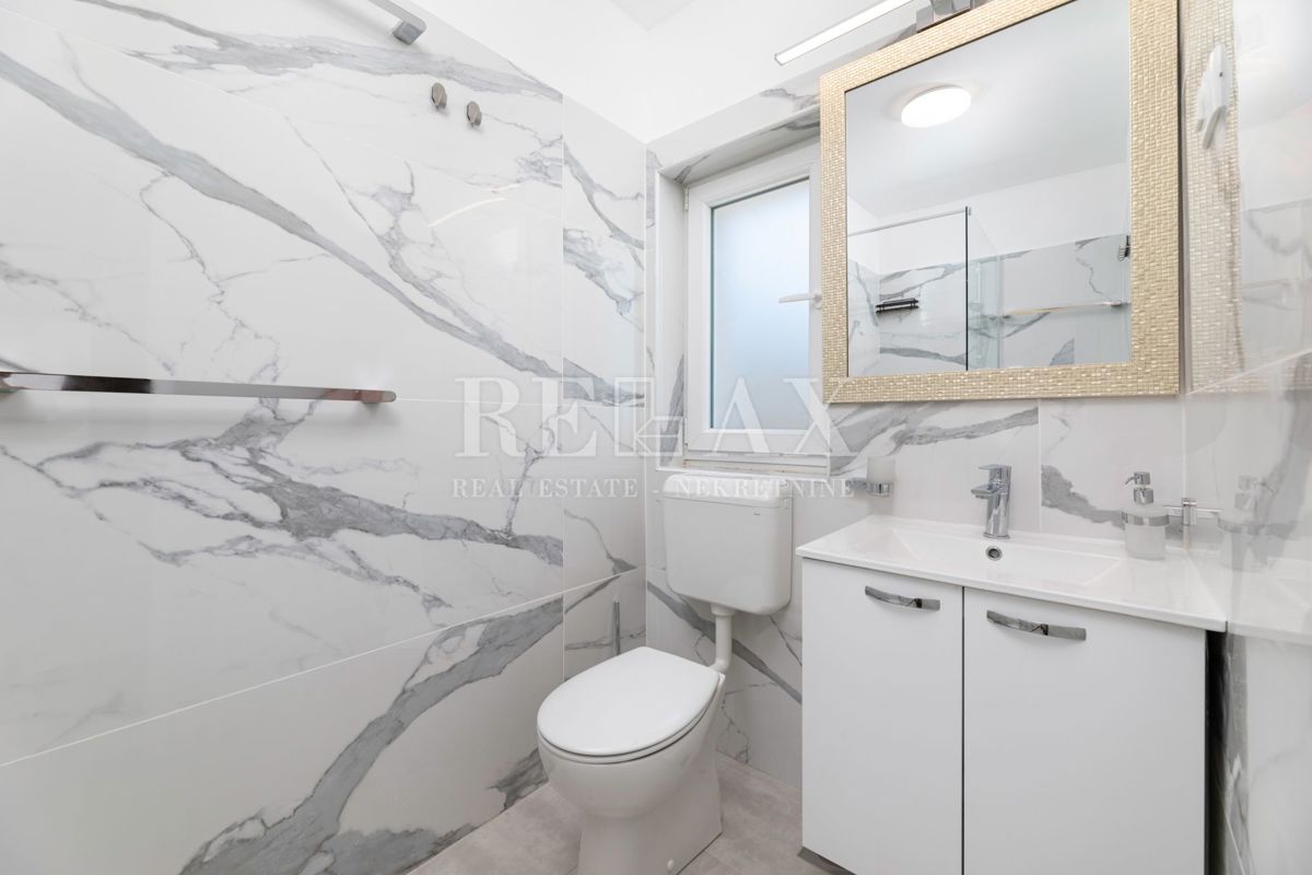 Povile - vila z bazenom, le nekaj korakov od morja