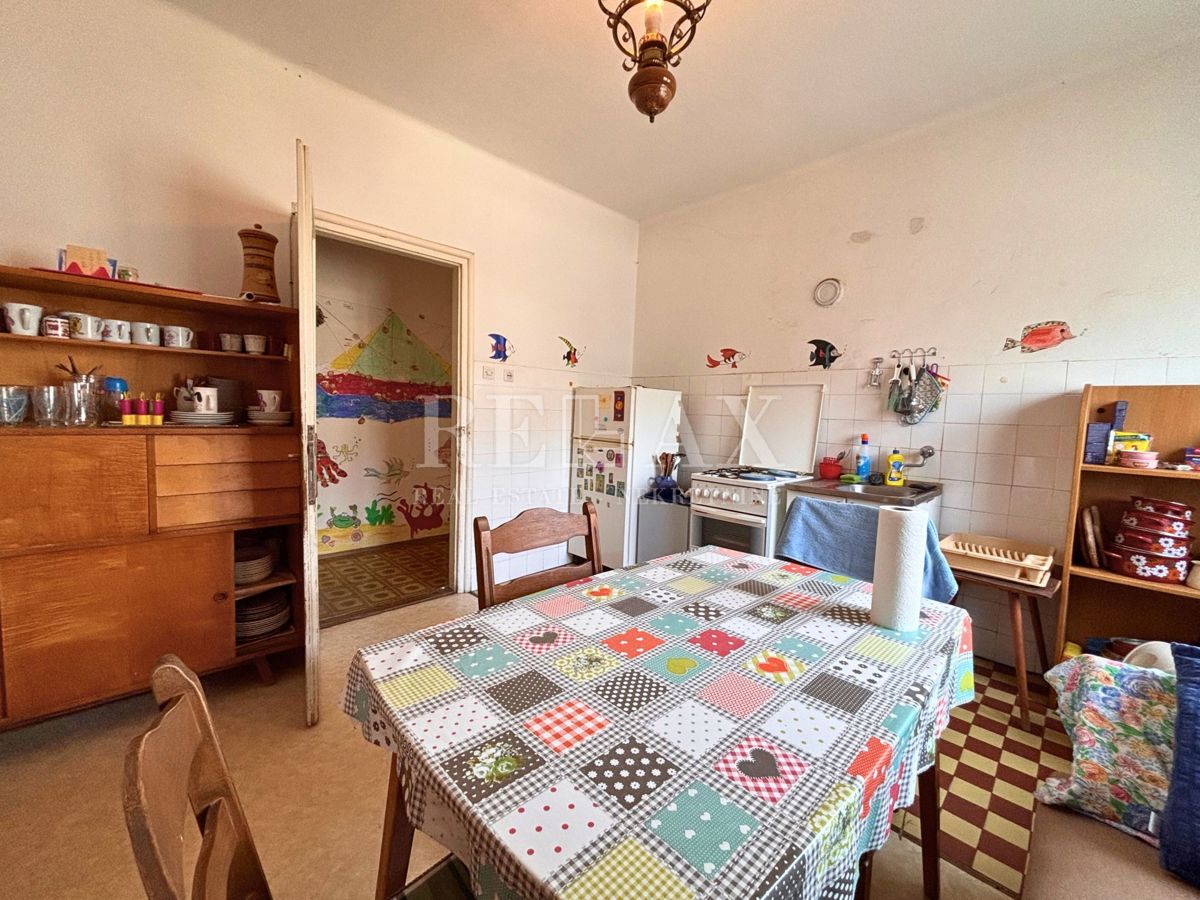 Novi Vinodolski - stanovanje v centru z razgledom