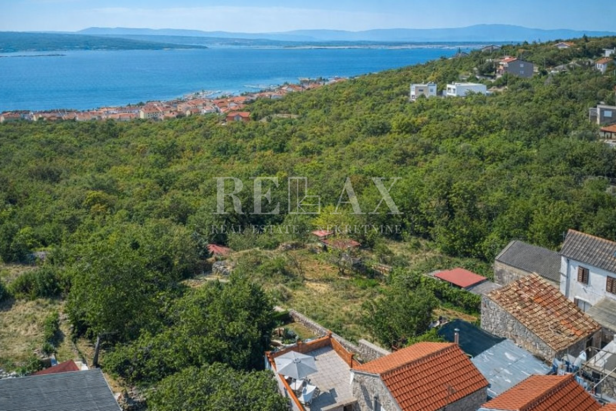 Crikvenica - čudovita kamnita hiša na mirni lokaciji