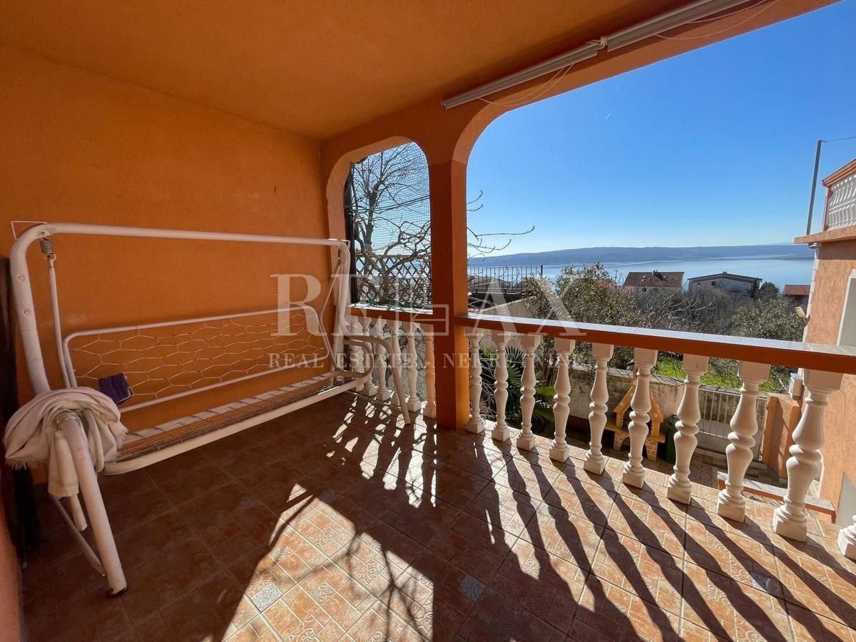 CRIKVENICA, DRAMALJ - Kamnita hiša s pogledom na morje