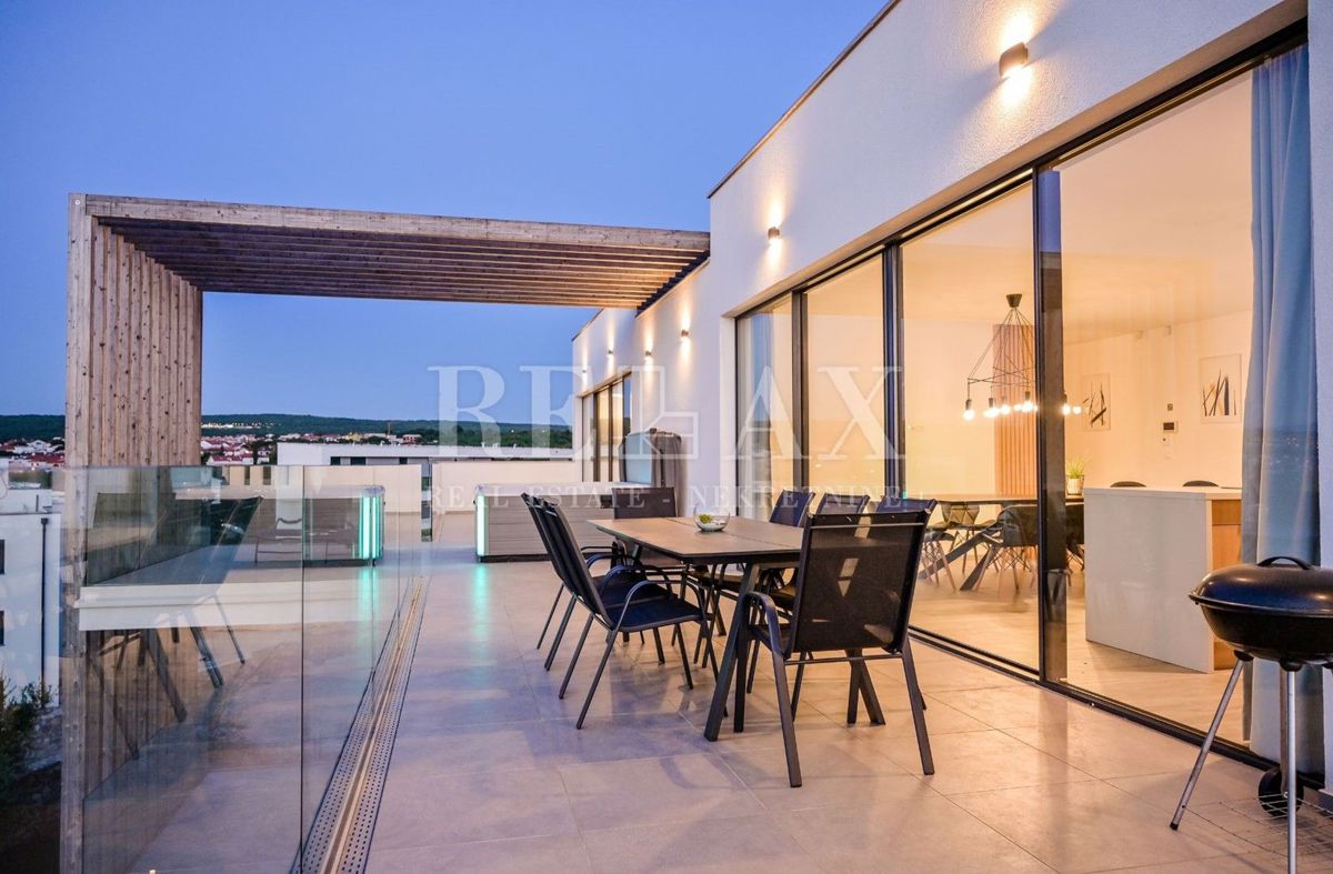 KRK, MALINSKA - Luksuzni penthouse s pogledom na morje