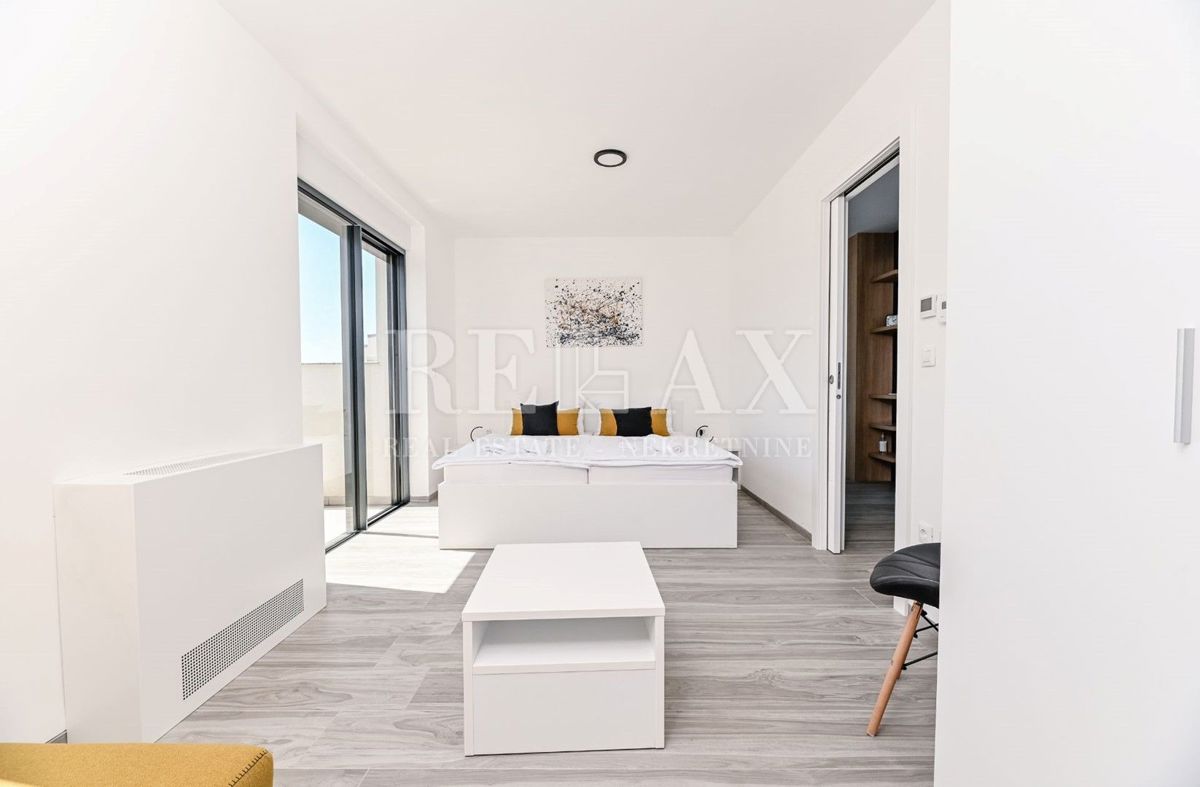 KRK, MALINSKA - Luksuzni penthouse s pogledom na morje