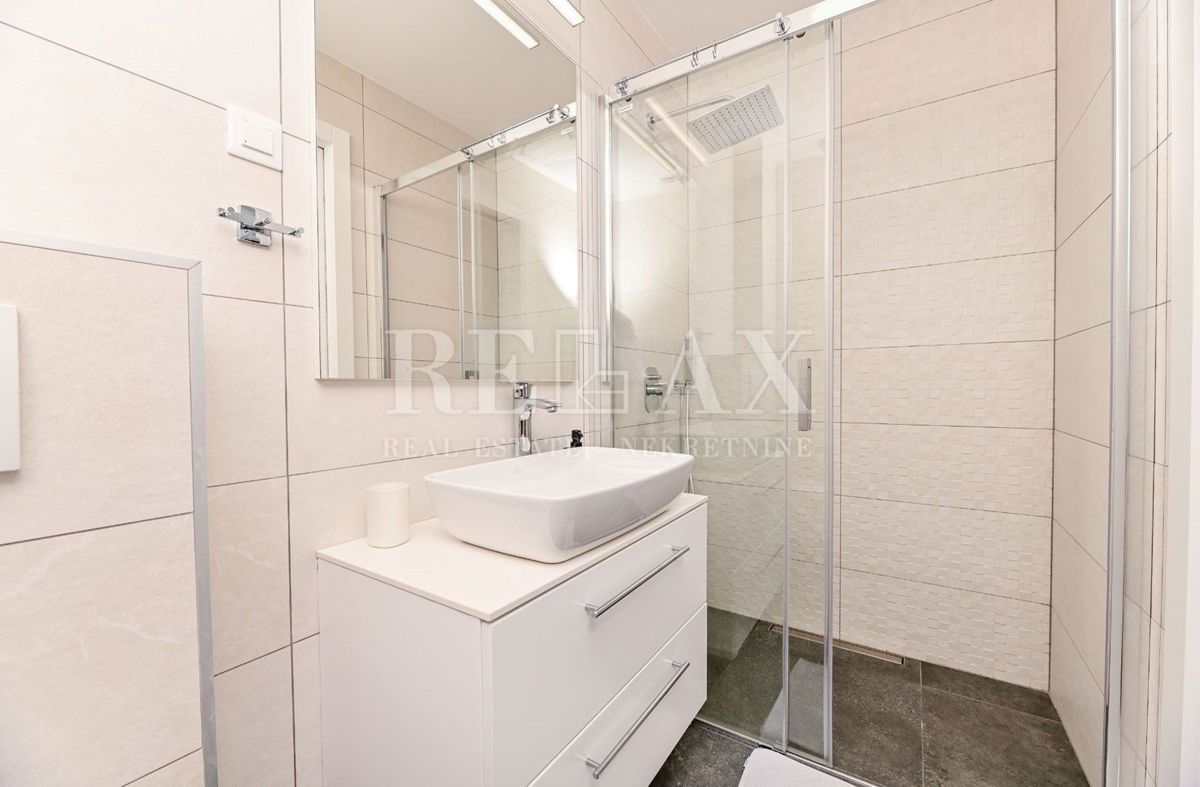 KRK, MALINSKA - Luksuzni penthouse s pogledom na morje