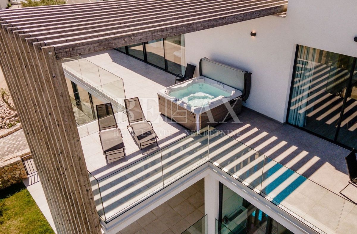 KRK, MALINSKA - Luksuzni penthouse s pogledom na morje