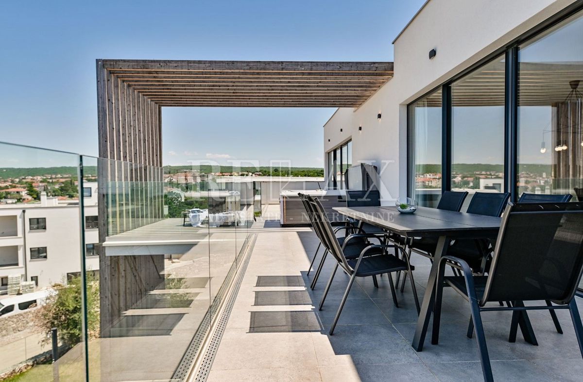 KRK, MALINSKA - Luksuzni penthouse s pogledom na morje