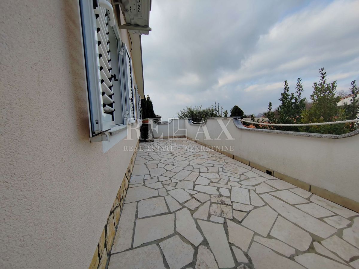 Otok Krk, Dobrinj - hiša blizu morja