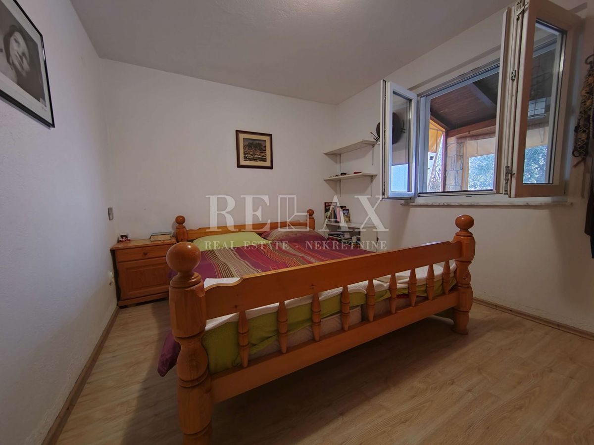 Otok Krk, Dobrinj - hiša blizu morja