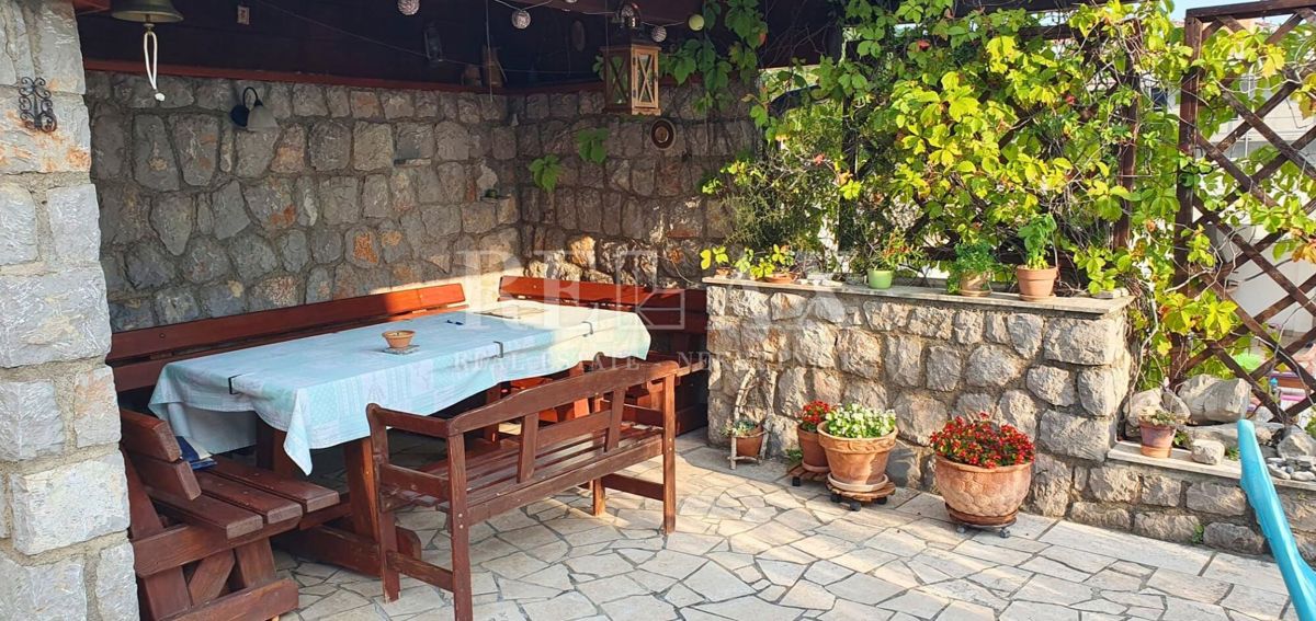 Klenovica - apartma s pogledom na morje