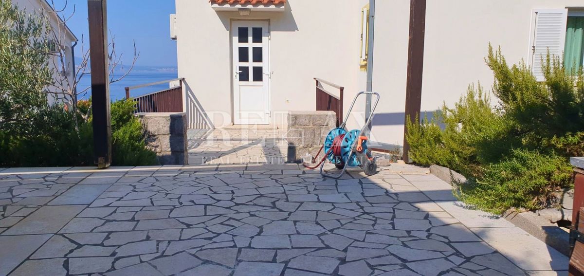 Klenovica - apartma s pogledom na morje