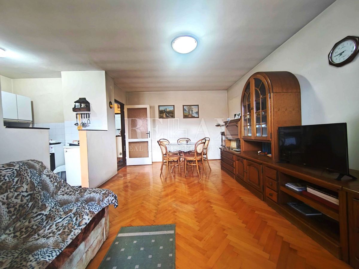 Senj – Dvosobno Stanovanje v Bližini Mesta in Morja