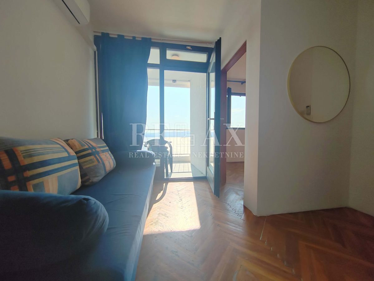 Senj – Enosobno Stanovanje z Razgledom na Morje