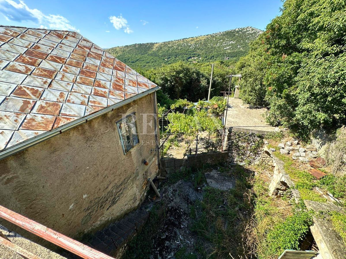Bribir - hiša za prenovo