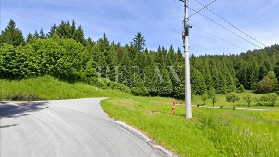 Gorski Kotar, Črni Lazi - zazidljivo zemljišče, 999 m2