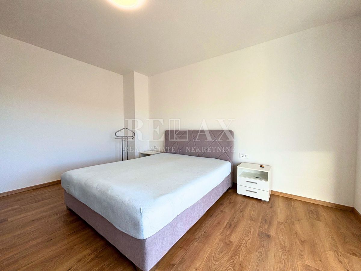 Otok Krk, Vrbnik - samostojna hiša z velikim vrtom