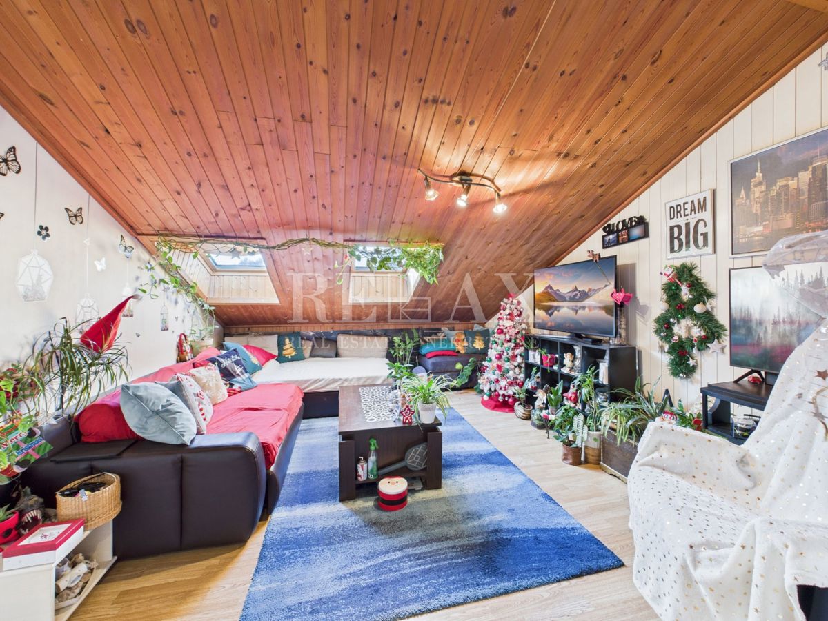 Crikvenica - del hiše 1. vrsta do morja