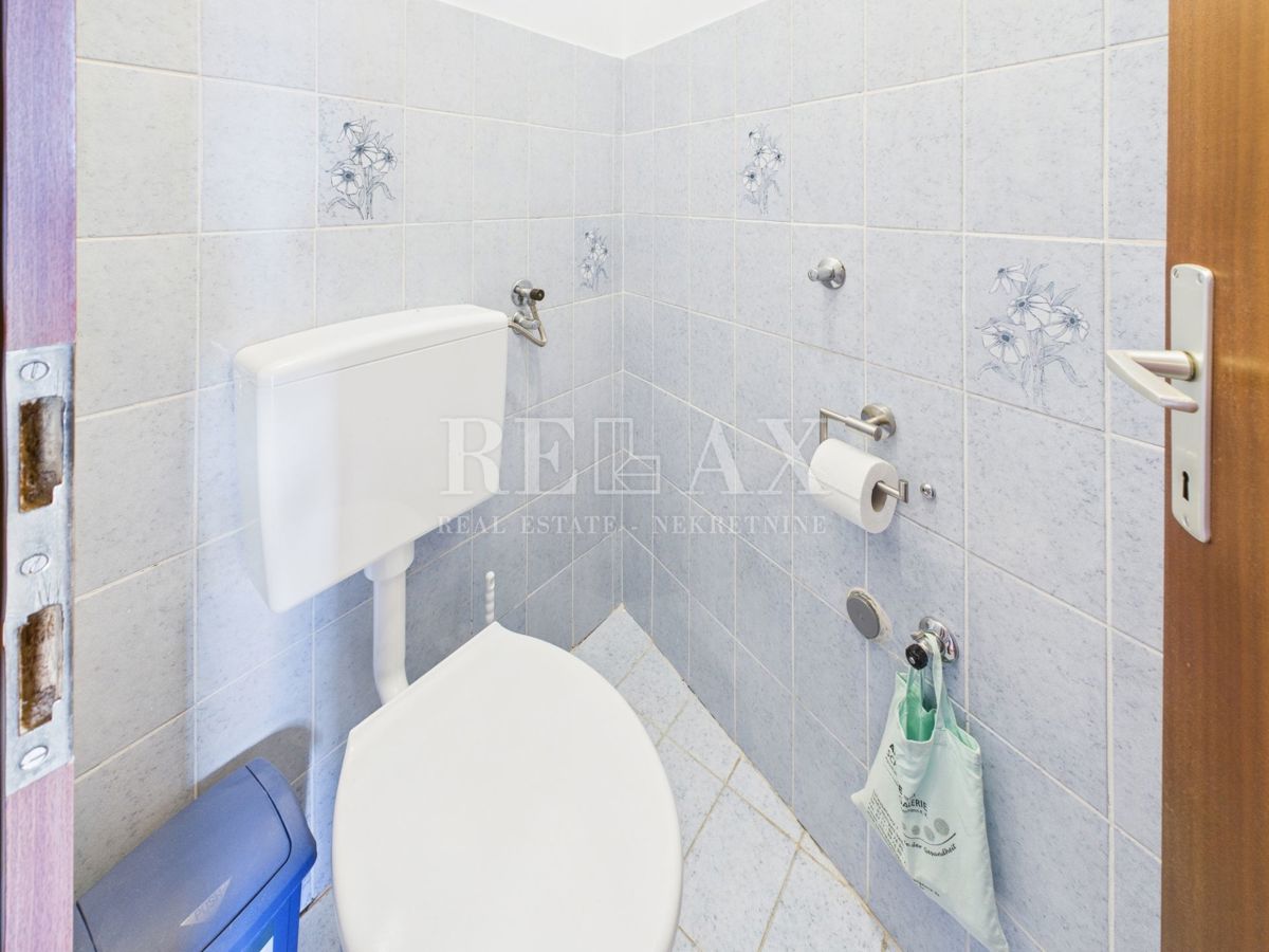 Crikvenica - trosobno stanovanje z garažo