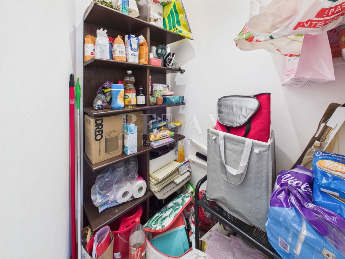 Crikvenica - trosobno stanovanje z garažo