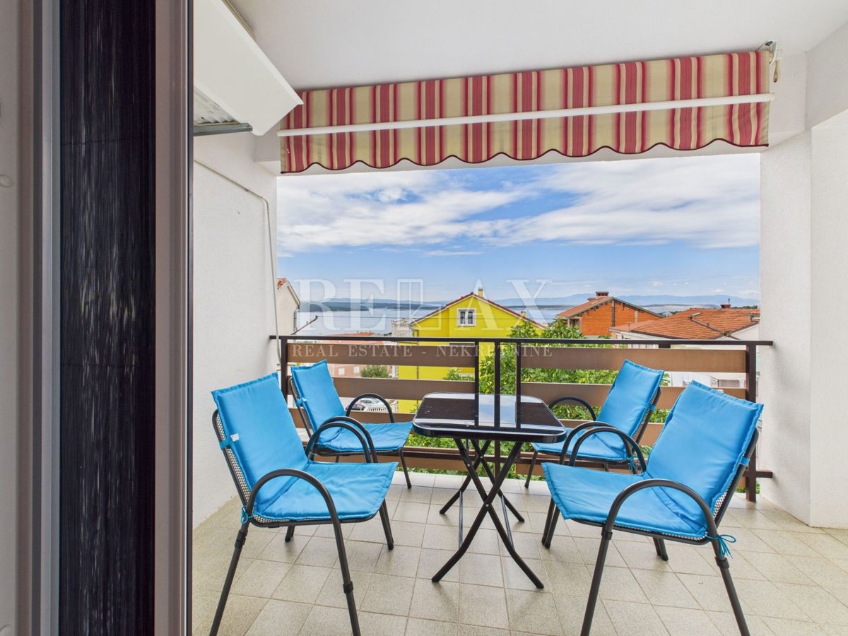 Crikvenica - trosobno stanovanje z garažo