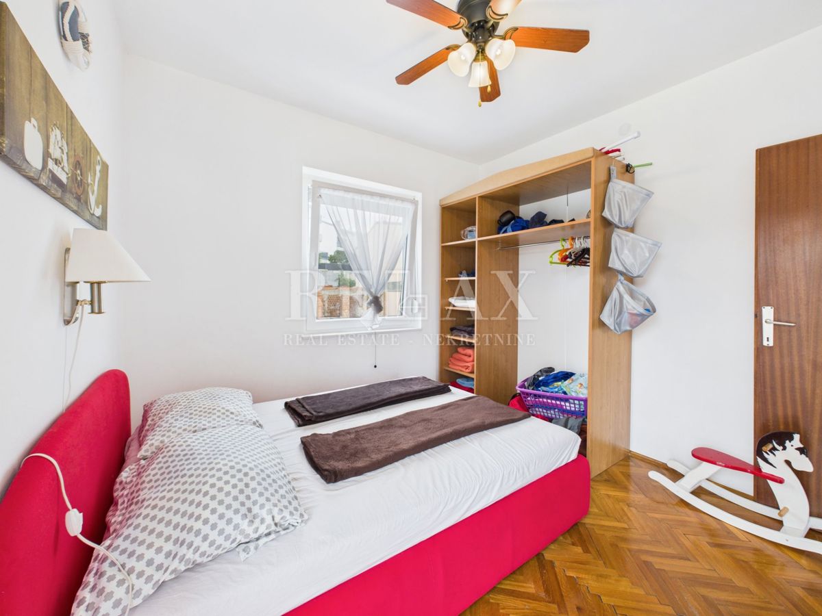 Crikvenica - trosobno stanovanje z garažo