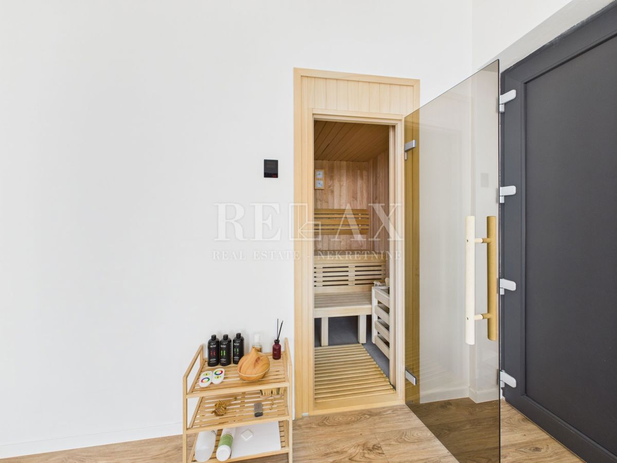 Šmrika - čudovita vila z bazenom in pogledom na morje