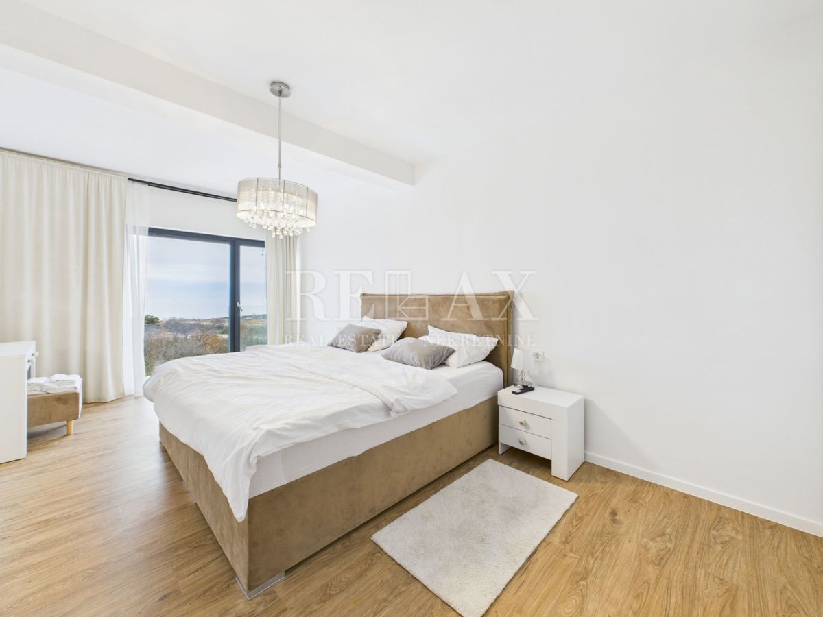 Šmrika - čudovita vila z bazenom in pogledom na morje