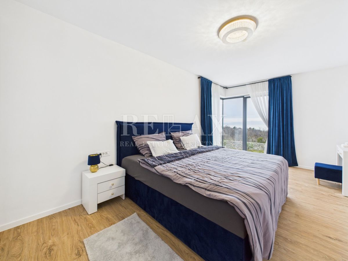 Šmrika - čudovita vila z bazenom in pogledom na morje