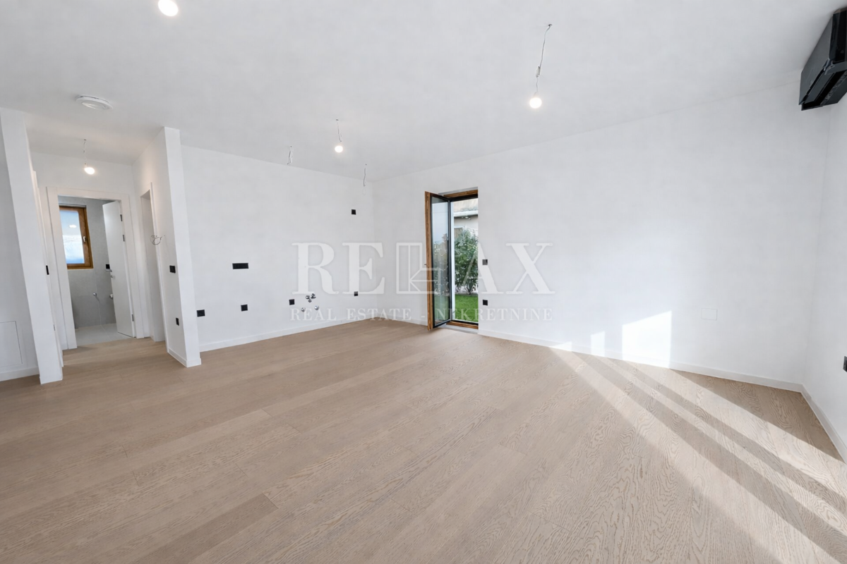 Rijeka, Kantrida - luksuzno stanovanje z vrtom