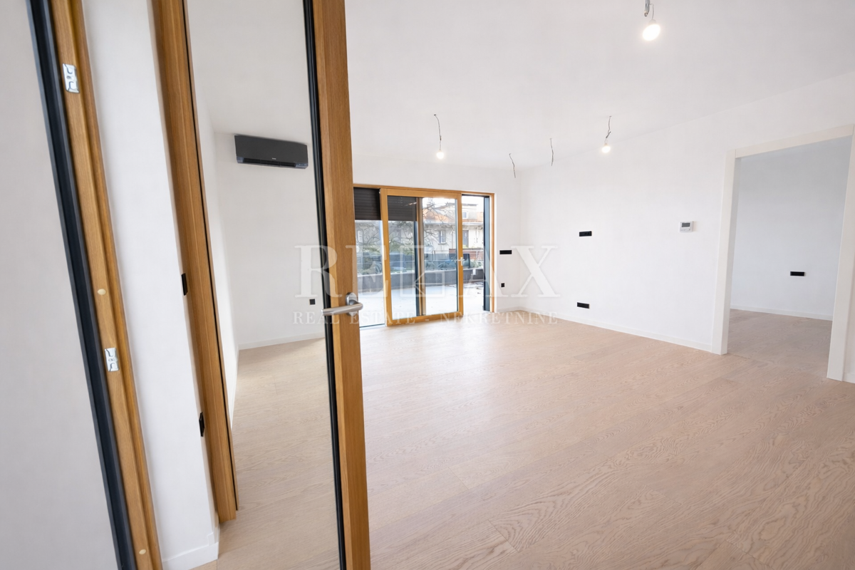 Rijeka, Kantrida - luksuzno stanovanje z vrtom