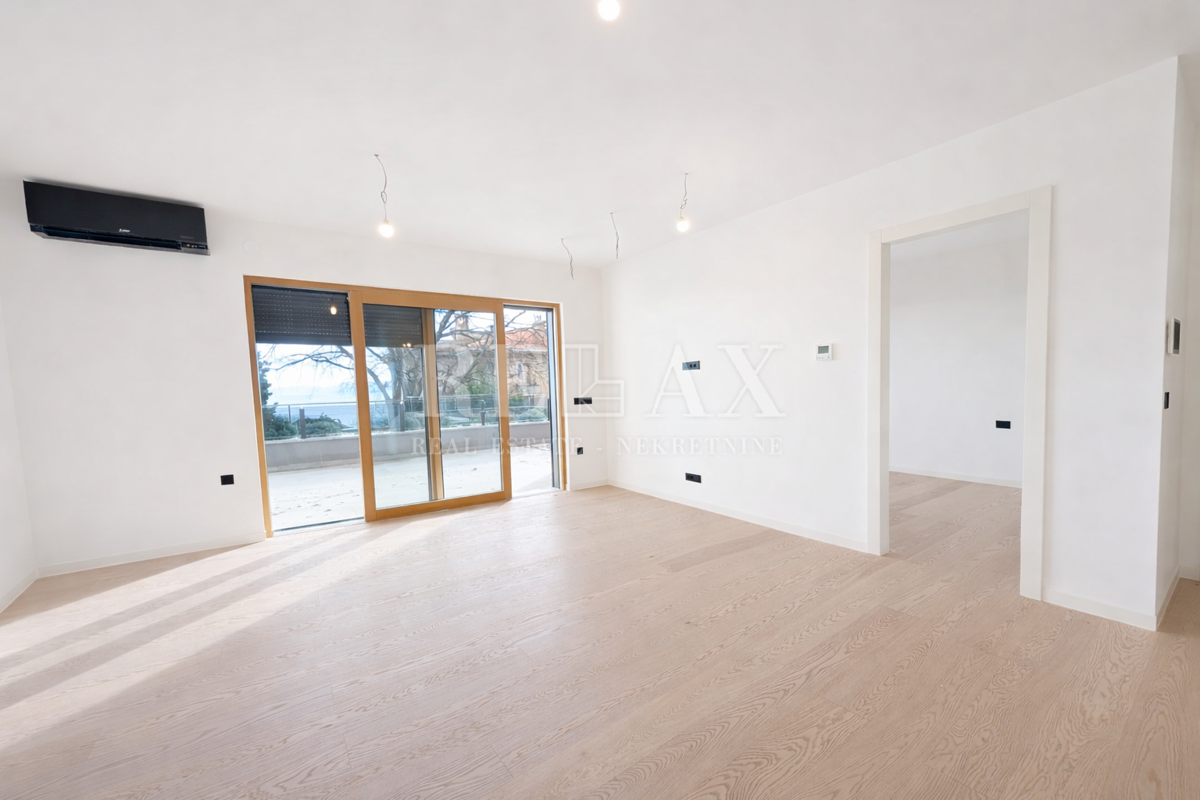 Rijeka, Kantrida - luksuzno stanovanje z vrtom