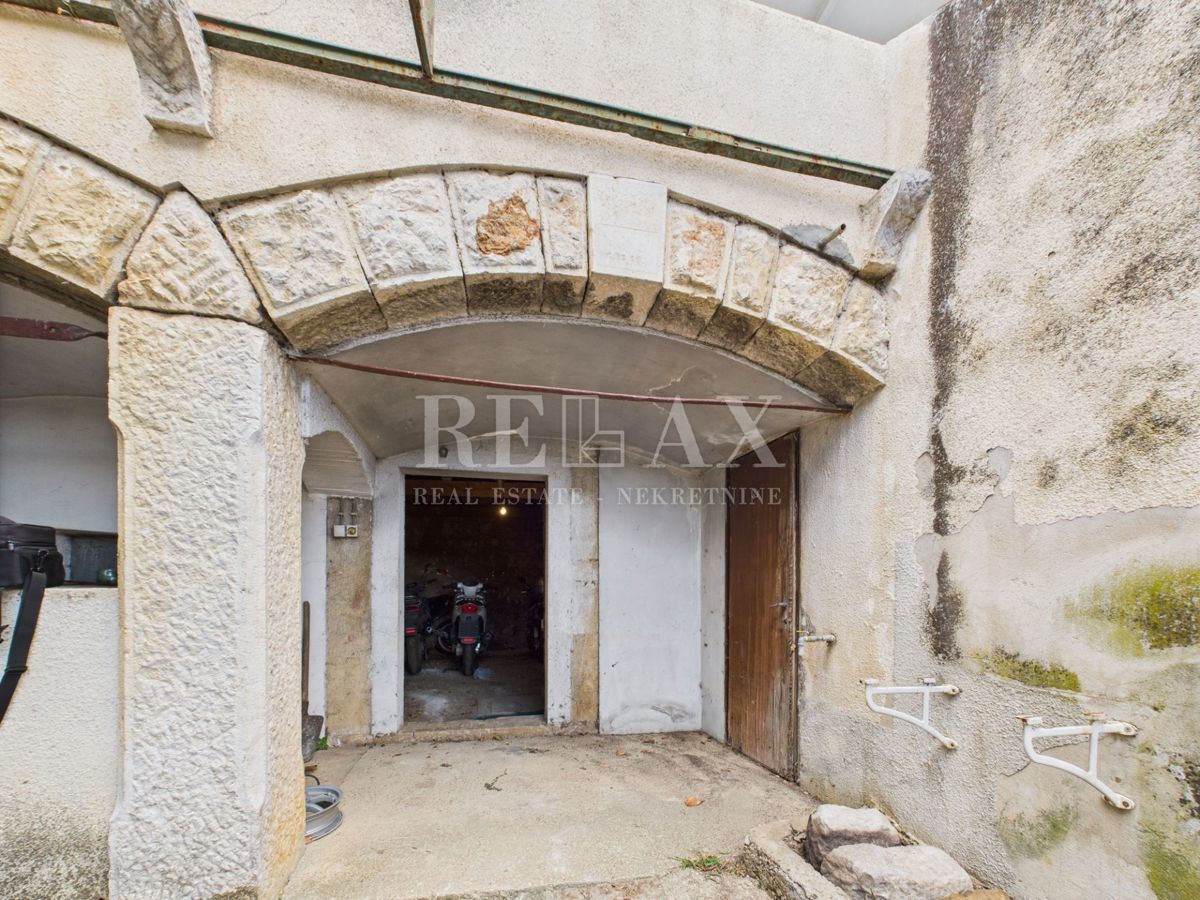 Bribir - avtentična kamnita hiša