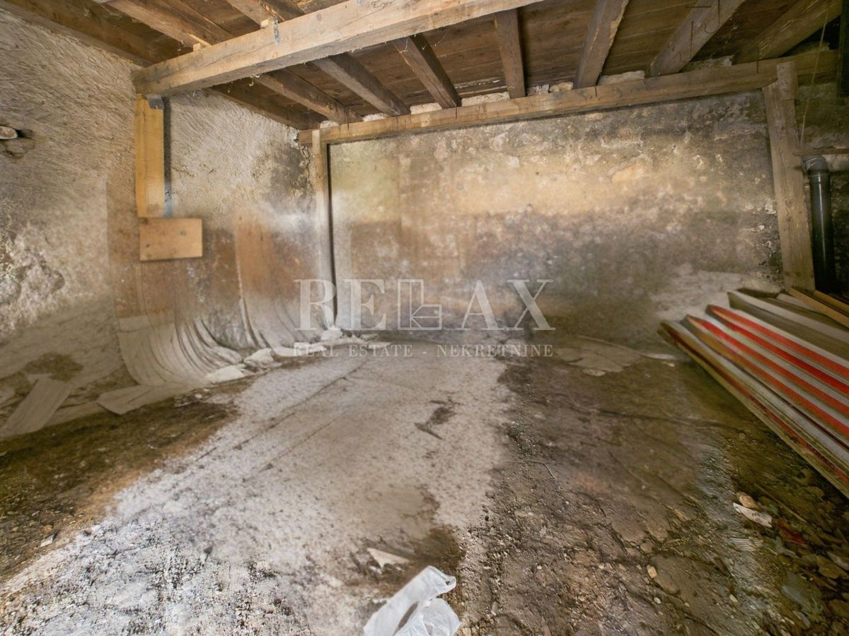 Bribir - avtentična kamnita hiša