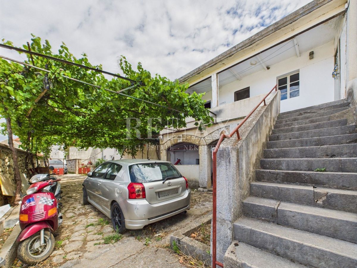 Bribir - avtentična kamnita hiša