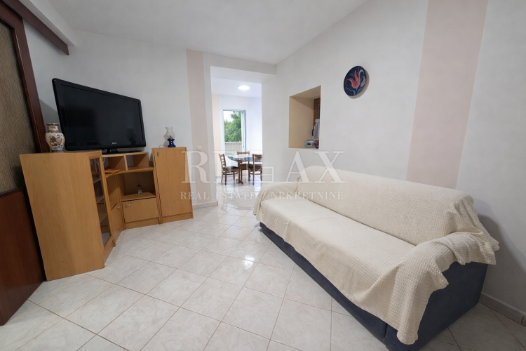 Jablanac - hiša v starem mestnem jedru 30 m od morja