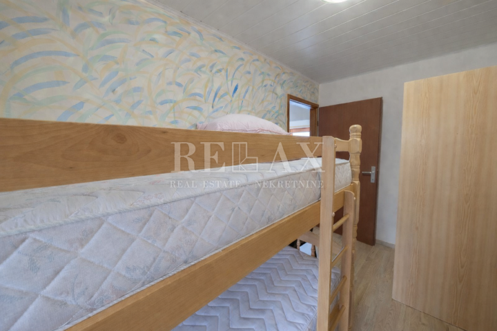 Jablanac - hiša v starem mestnem jedru 30 m od morja