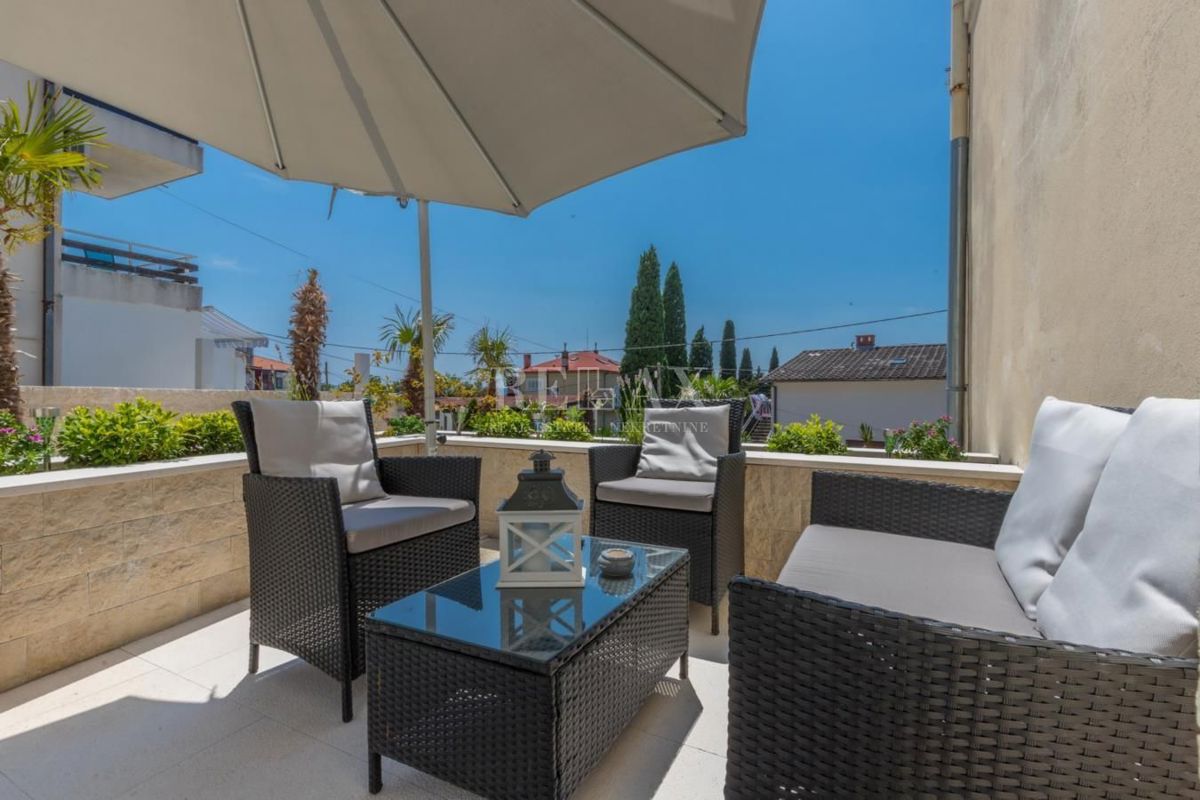 CRIKVENICA - Edinstvena vila na atraktivni lokaciji 30m od plaže
