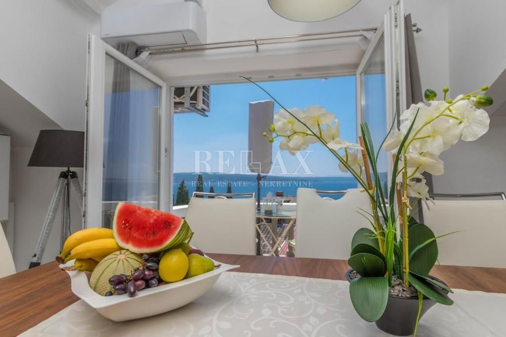 CRIKVENICA - Edinstvena vila na atraktivni lokaciji 30m od plaže