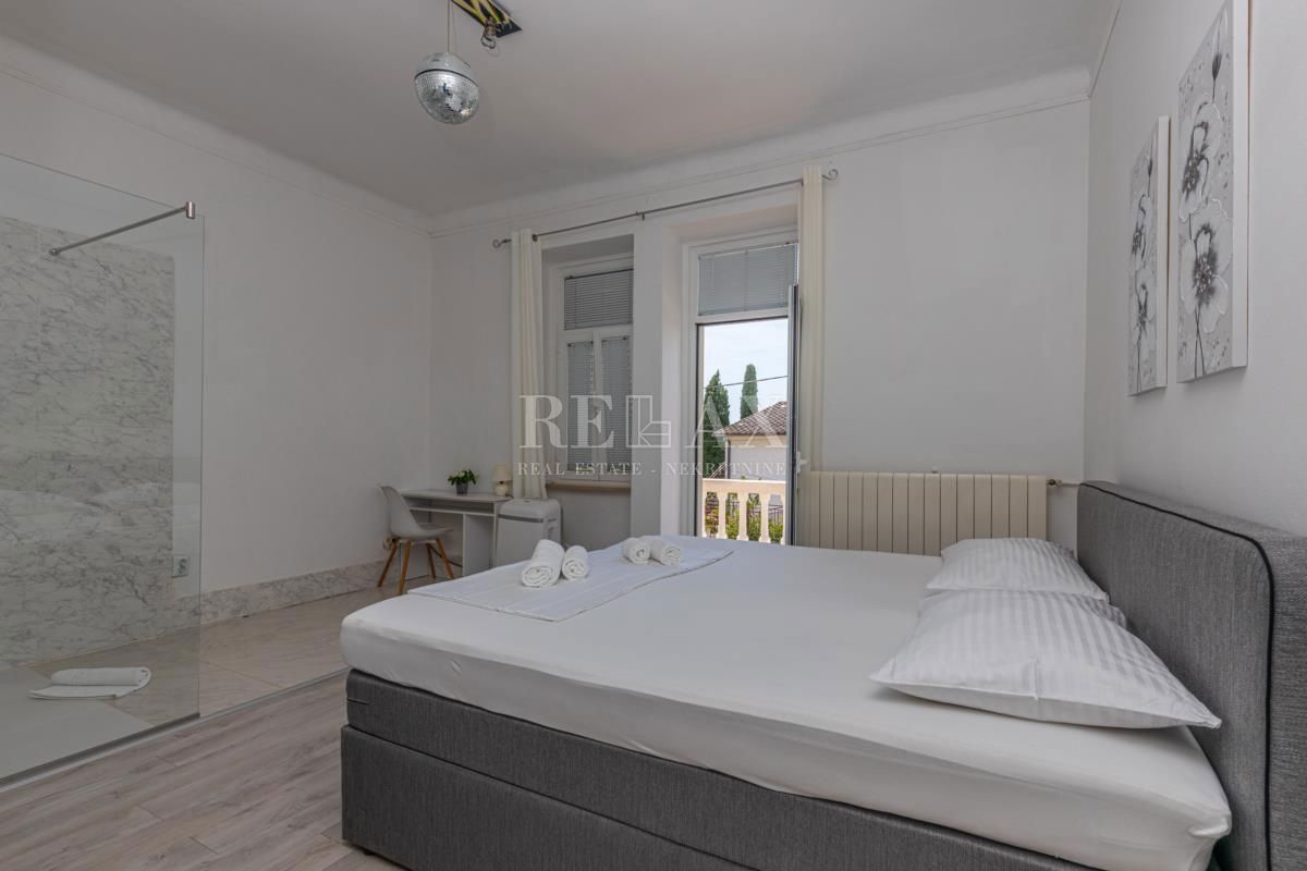 CRIKVENICA - Edinstvena vila na atraktivni lokaciji 30m od plaže