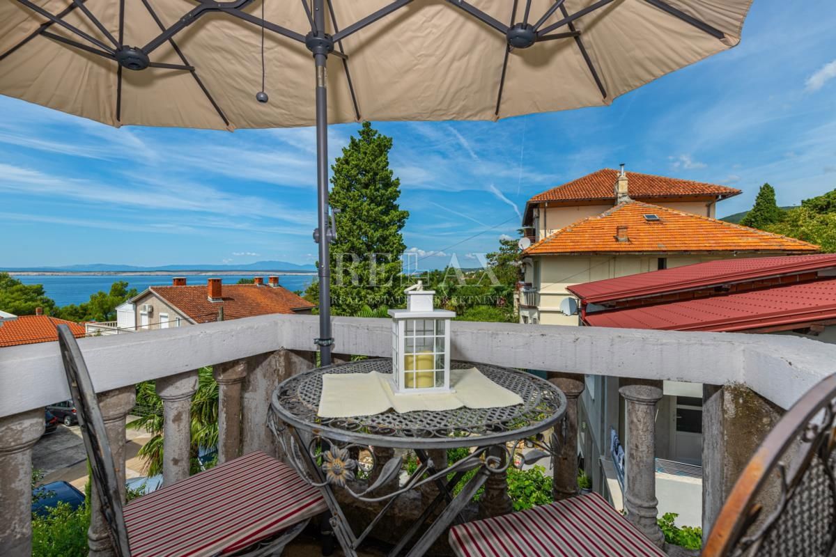 CRIKVENICA - Edinstvena vila na atraktivni lokaciji 30m od plaže