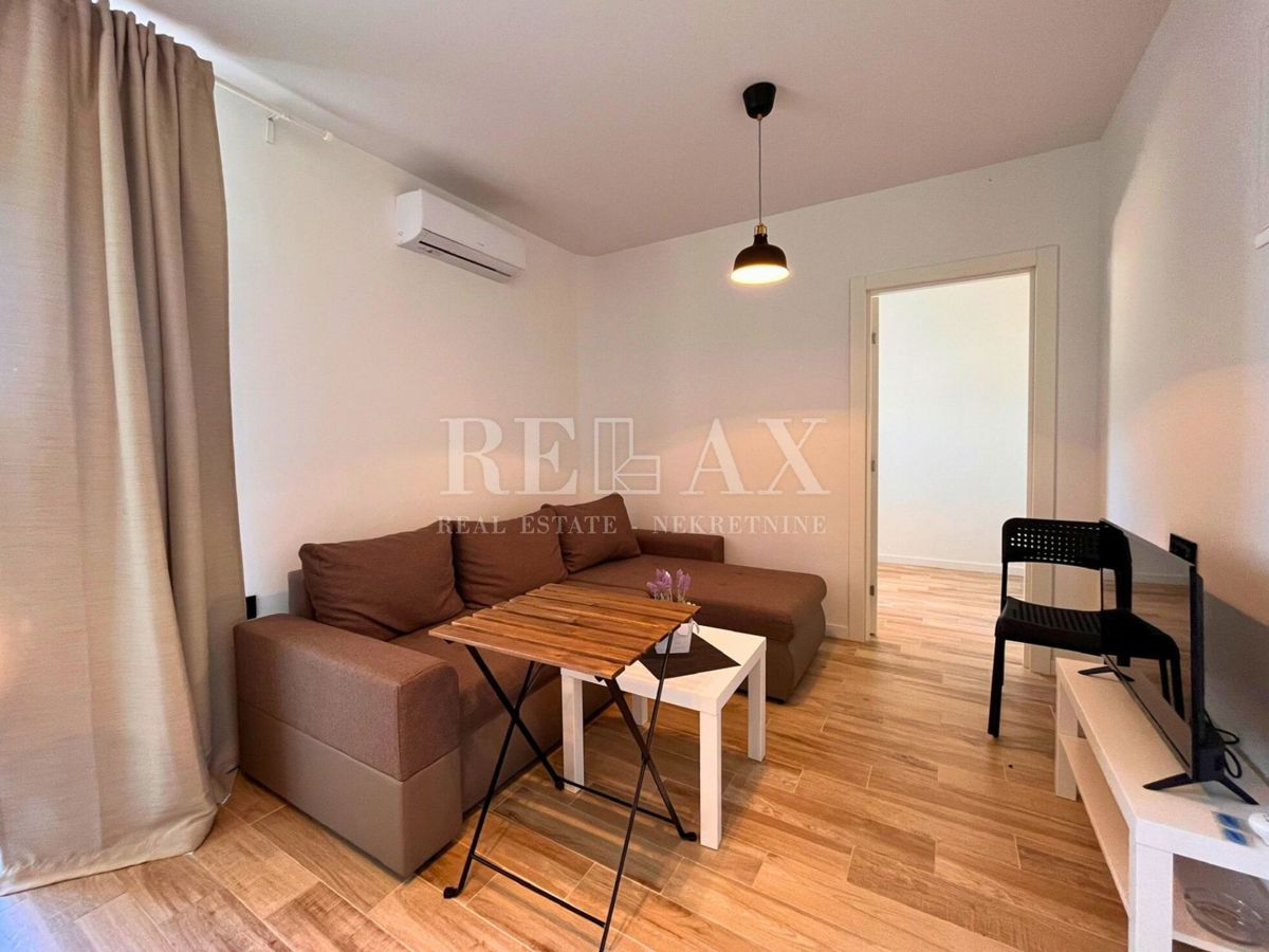 CRIKVENICA - 4 apartmaji, novogradnja, bazen, razgled