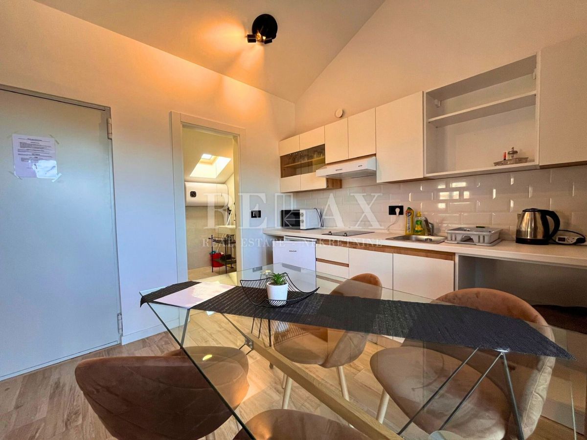 CRIKVENICA - 4 apartmaji, novogradnja, bazen, razgled