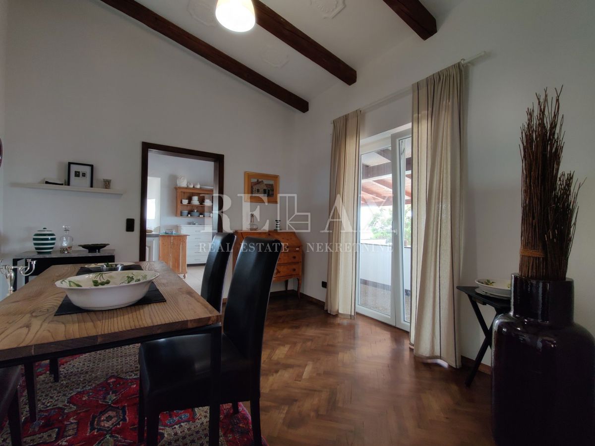 CRIKVENICA, JADRANOVO - Hiša z velikim vrtom 2.010 m2