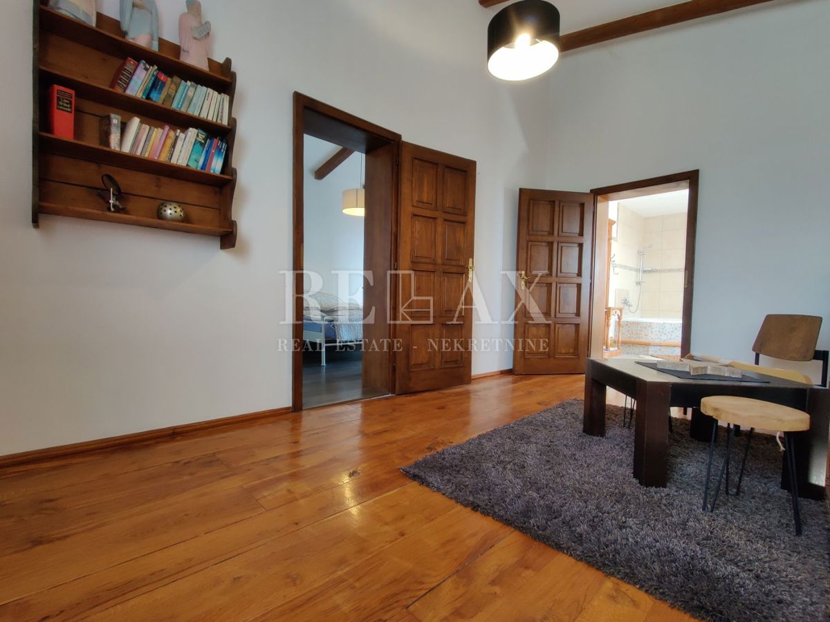 CRIKVENICA, JADRANOVO - Hiša z velikim vrtom 2.010 m2