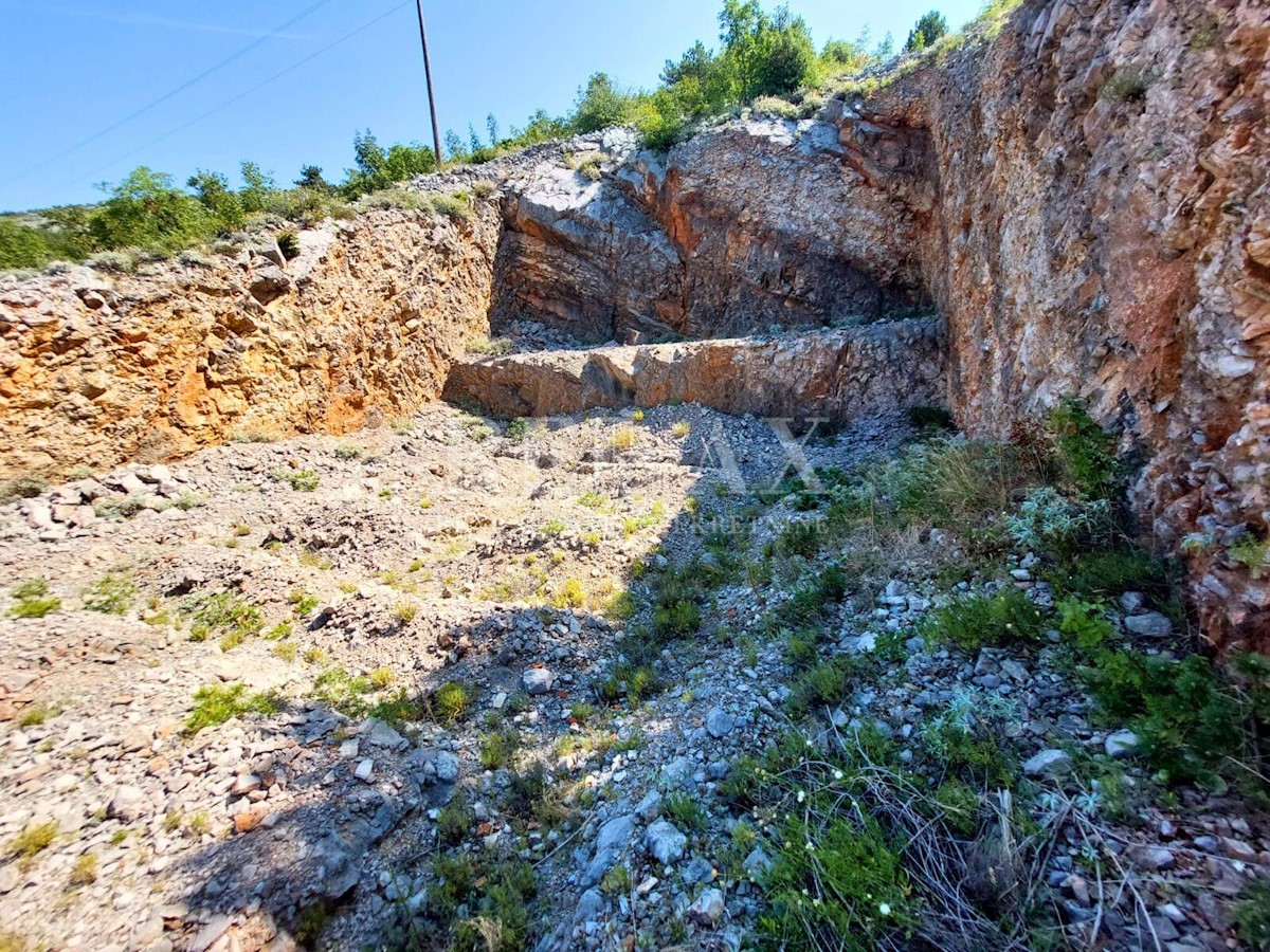 Senj - gradbeno zemljišče s panoramskim pogledom na morje