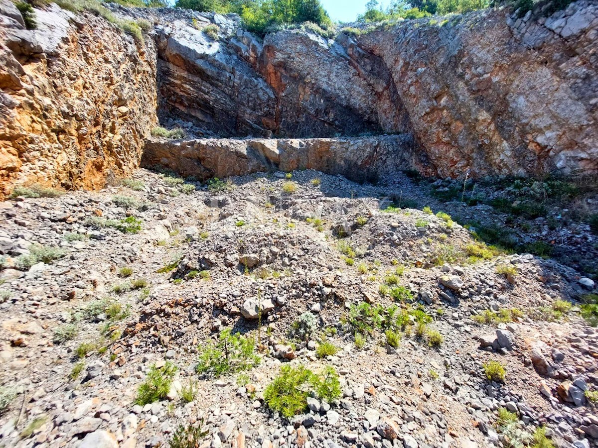 Senj - gradbeno zemljišče s panoramskim pogledom na morje